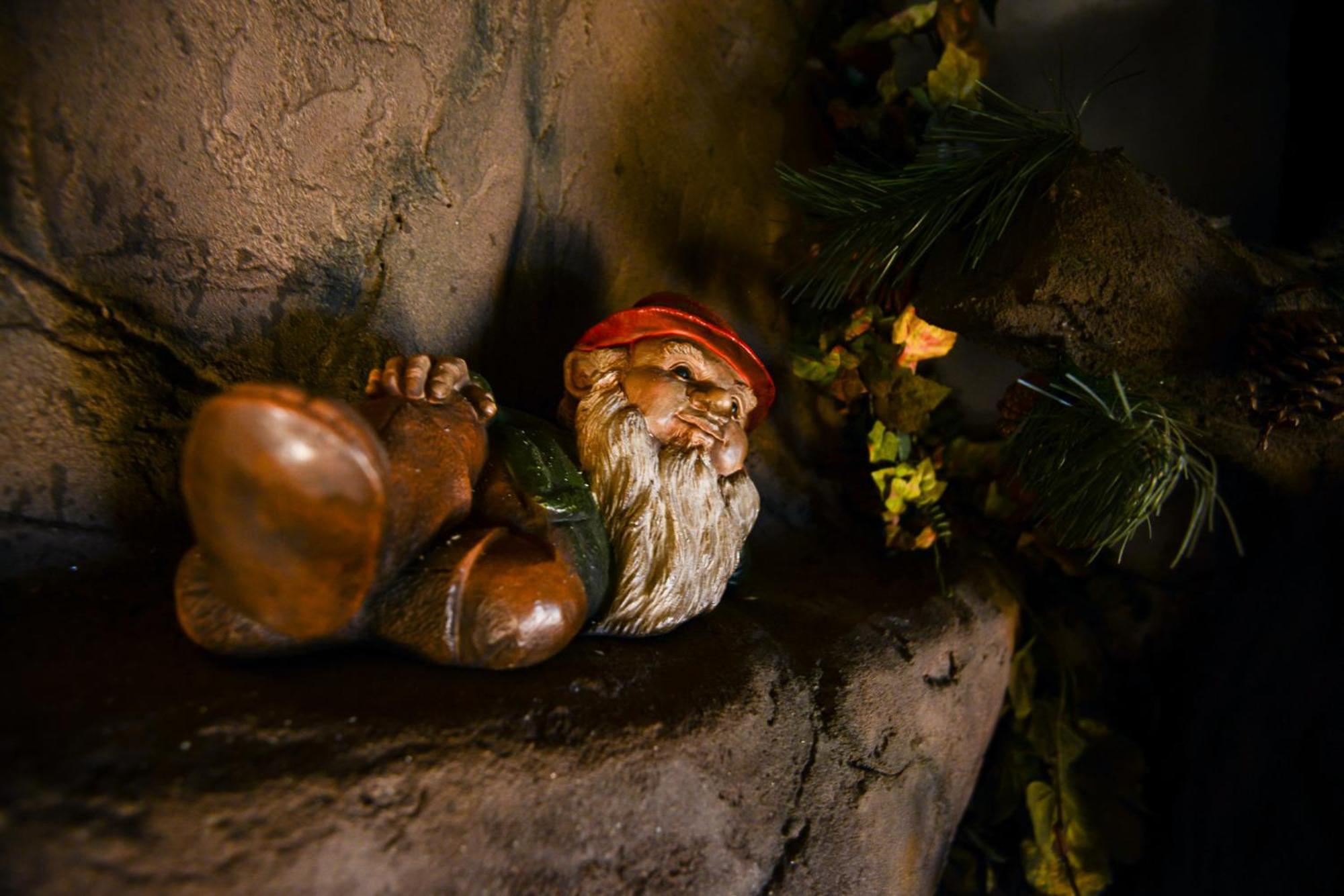 Hotel Castle Wood Theme Cottages- Couples Only Big Bear Lake