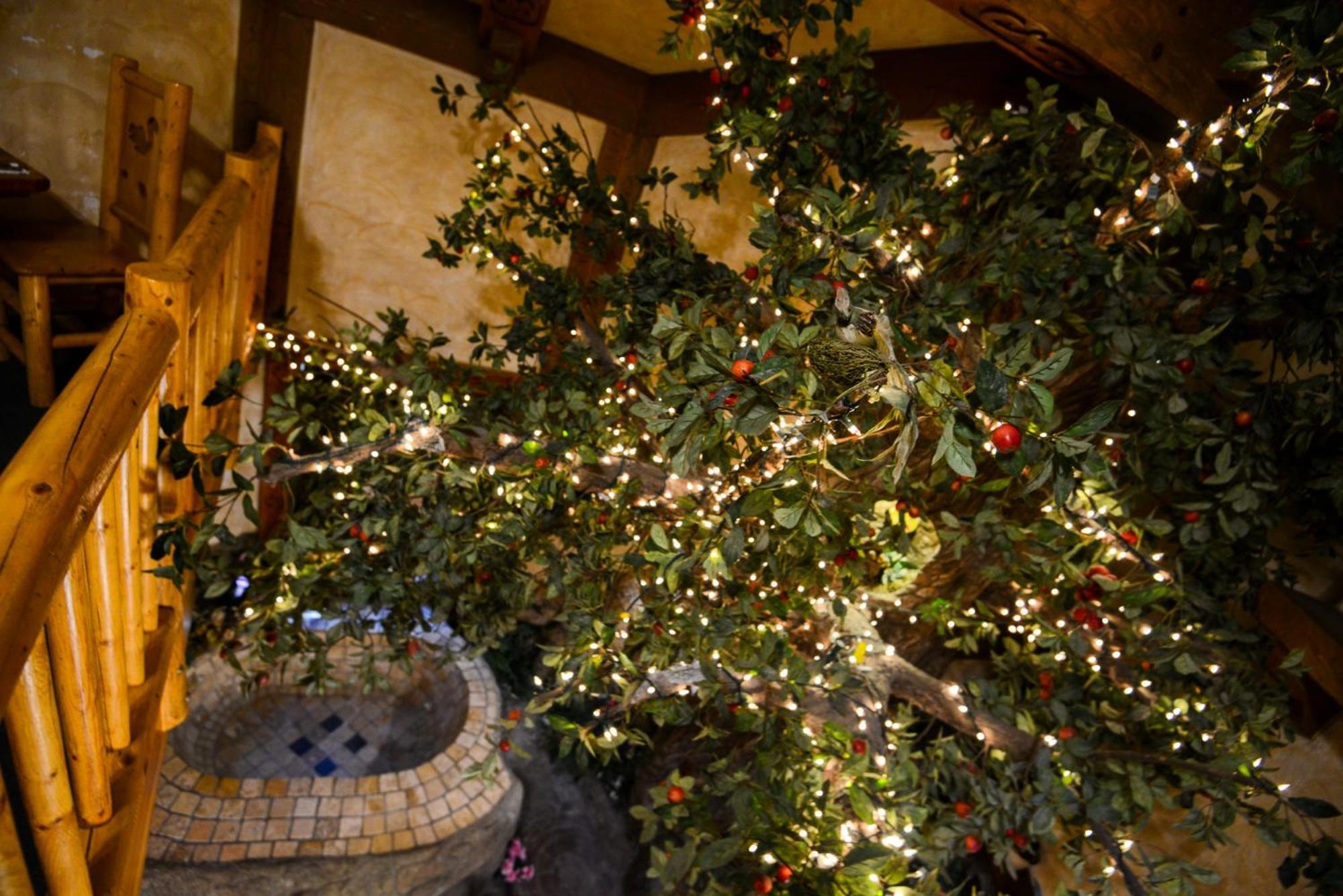 Hotel Castle Wood Theme Cottages- Couples Only 3*