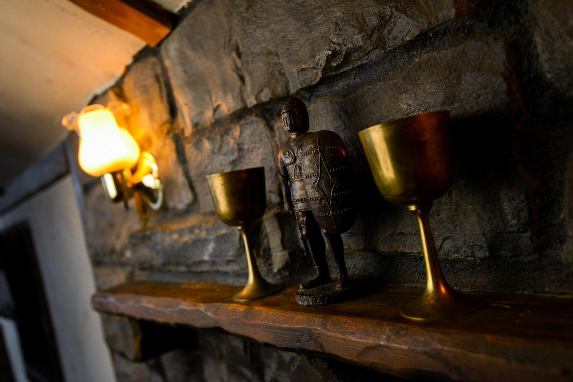 Castle Wood Theme Cottages- Couples Only